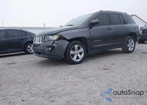 2017 Jeep Compass Sport 4X4 z USA, uszkodzony, nr VIN 1C4NJDBBXHD100054